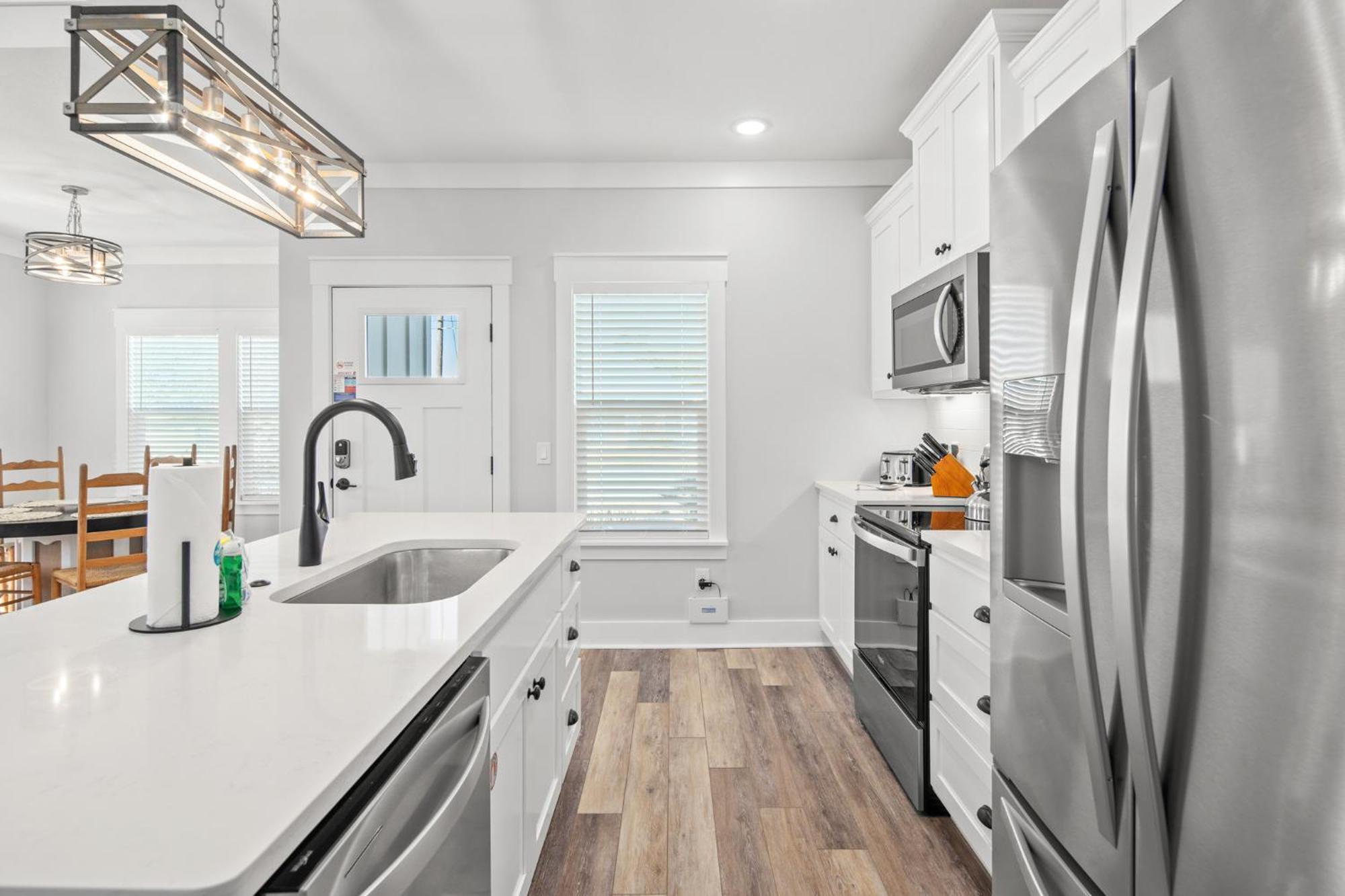 Holiday home Laguna Haven! 3br 2ba Sleeps 7! Your Perfect Escape! *