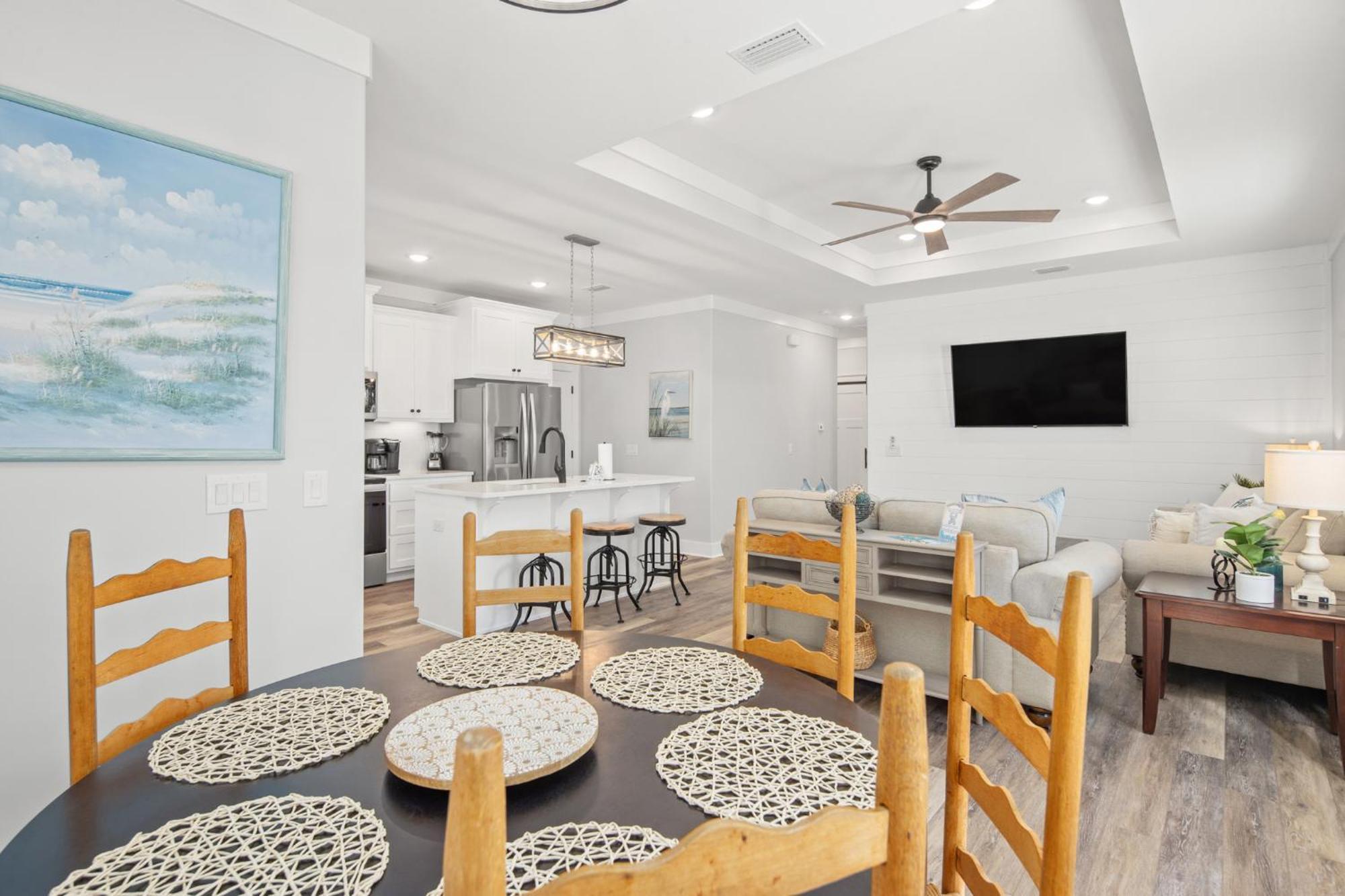 Laguna Haven! 3br 2ba Sleeps 7! Your Perfect Escape! * Panama City Beach